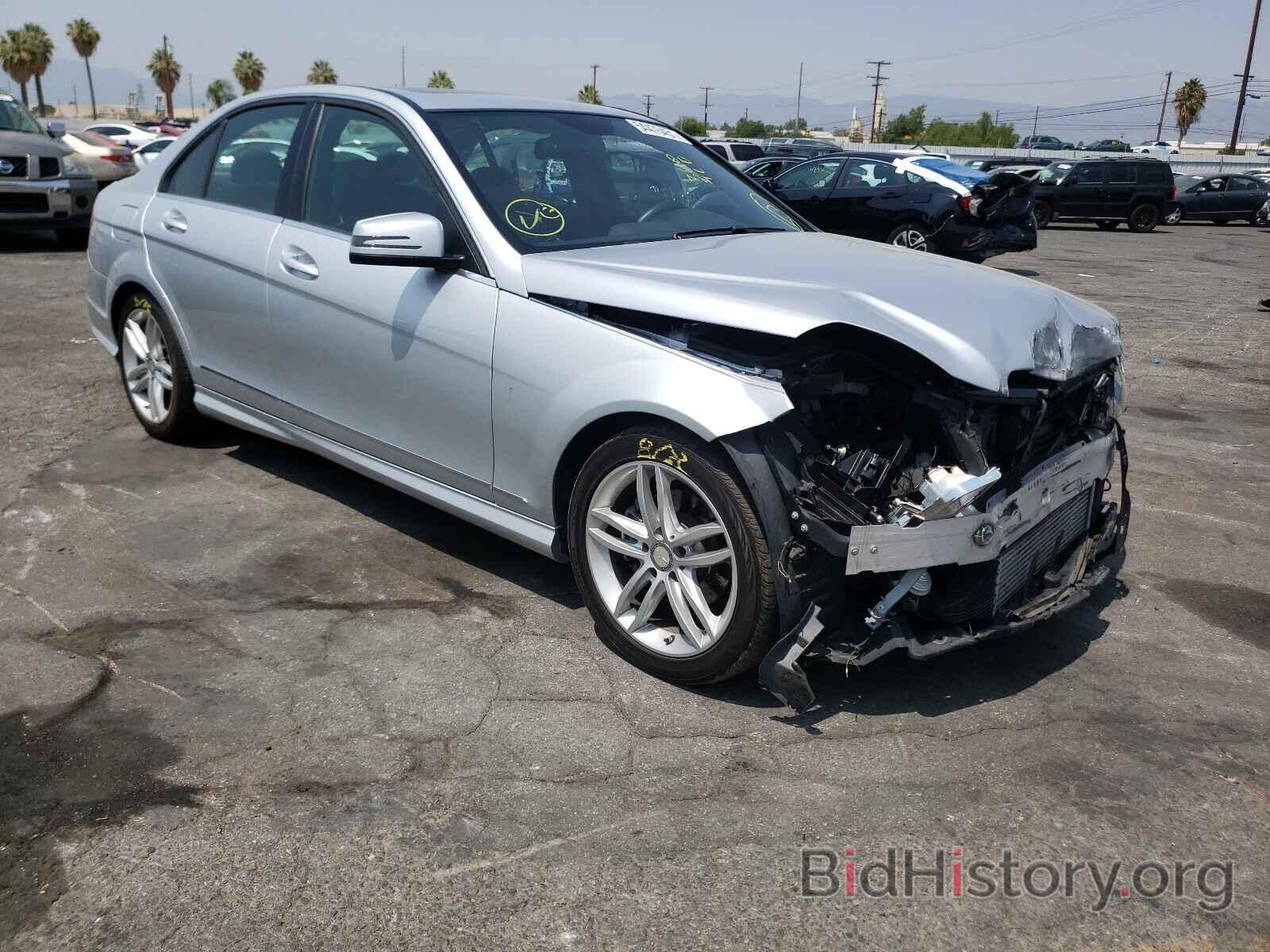 Photo WDDGF4HB6EA957699 - MERCEDES-BENZ C-CLASS 2014