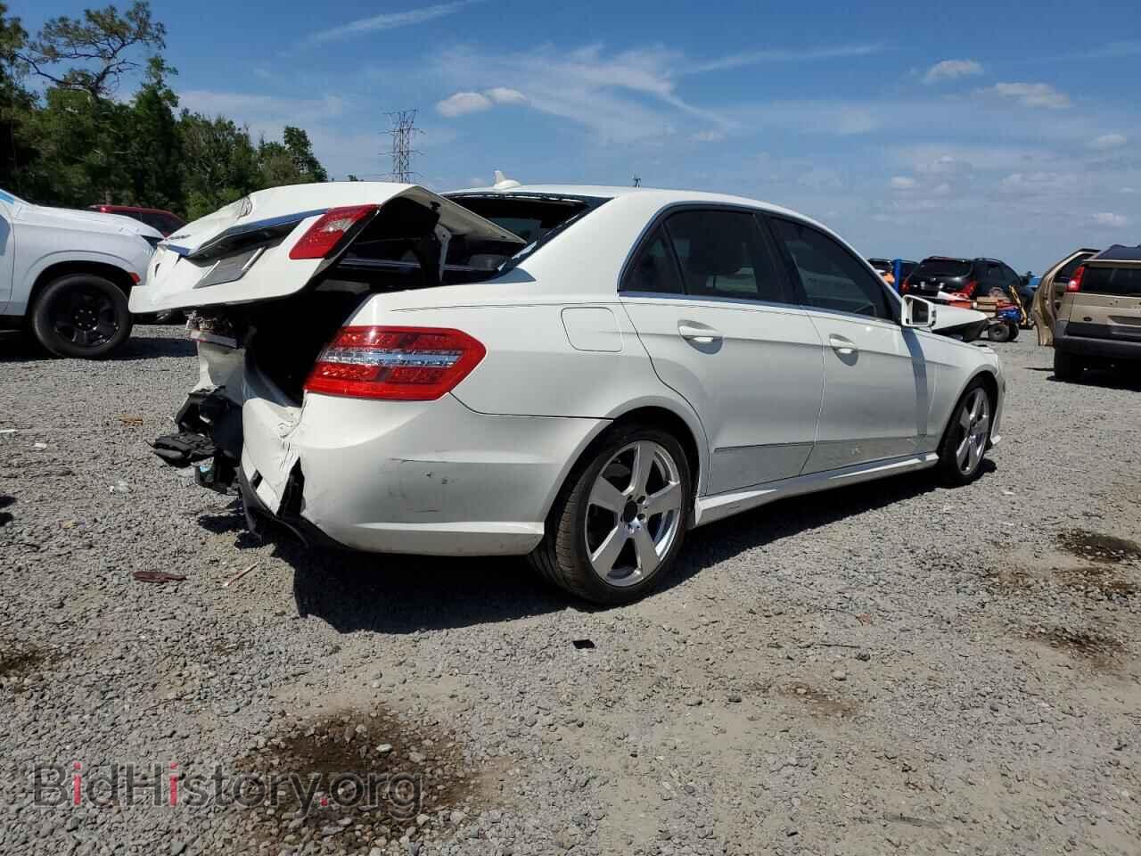 2011 MERCEDES-BENZ E-CLASS - VIN: WDDHF5GB4BA490449 - Фото 3