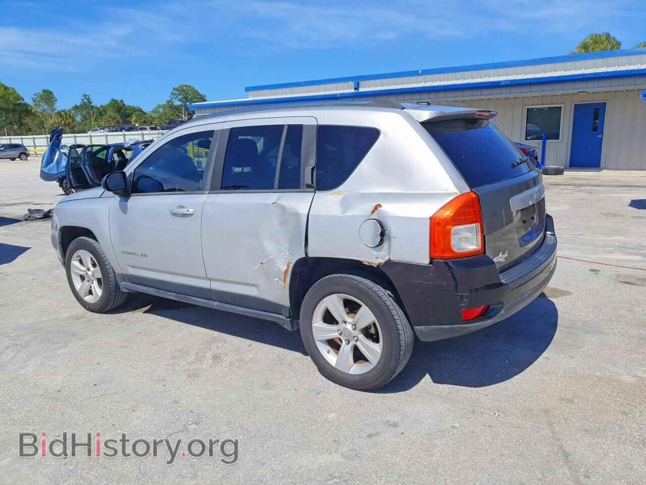2012 JEEP COMPASS - VIN: 1C4NJDBB2CD576940 - Photo 2