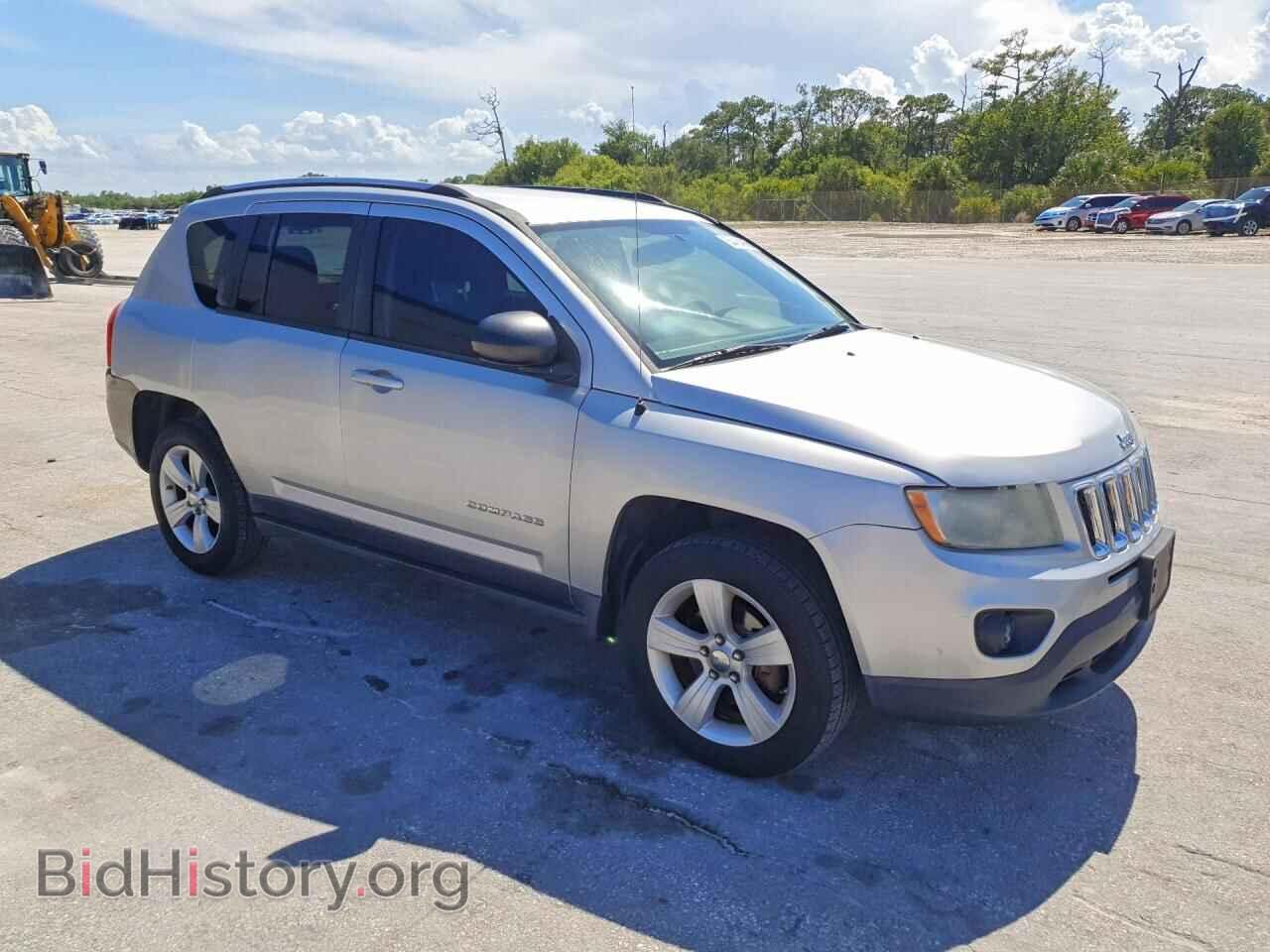 2012 JEEP COMPASS - VIN: 1C4NJDBB2CD576940 - Photo 4