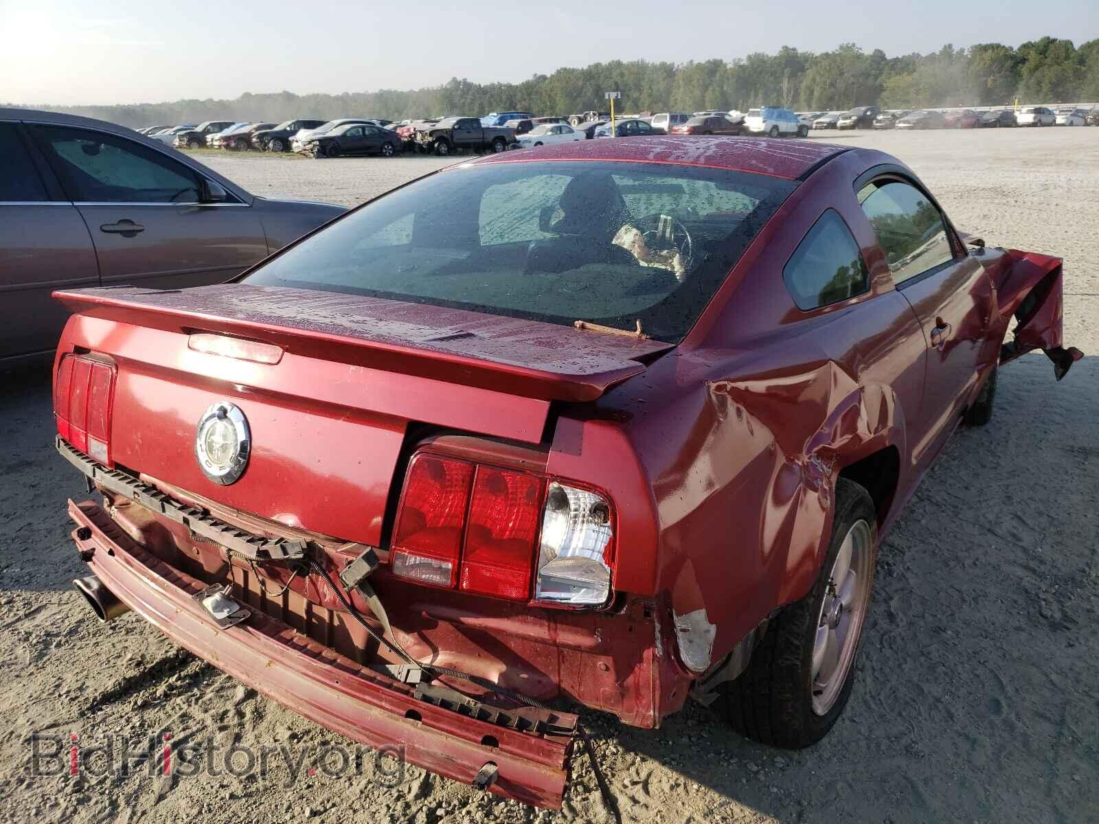 2007 FORD MUSTANG - VIN: 1ZVFT80N275201078 - Фото 4