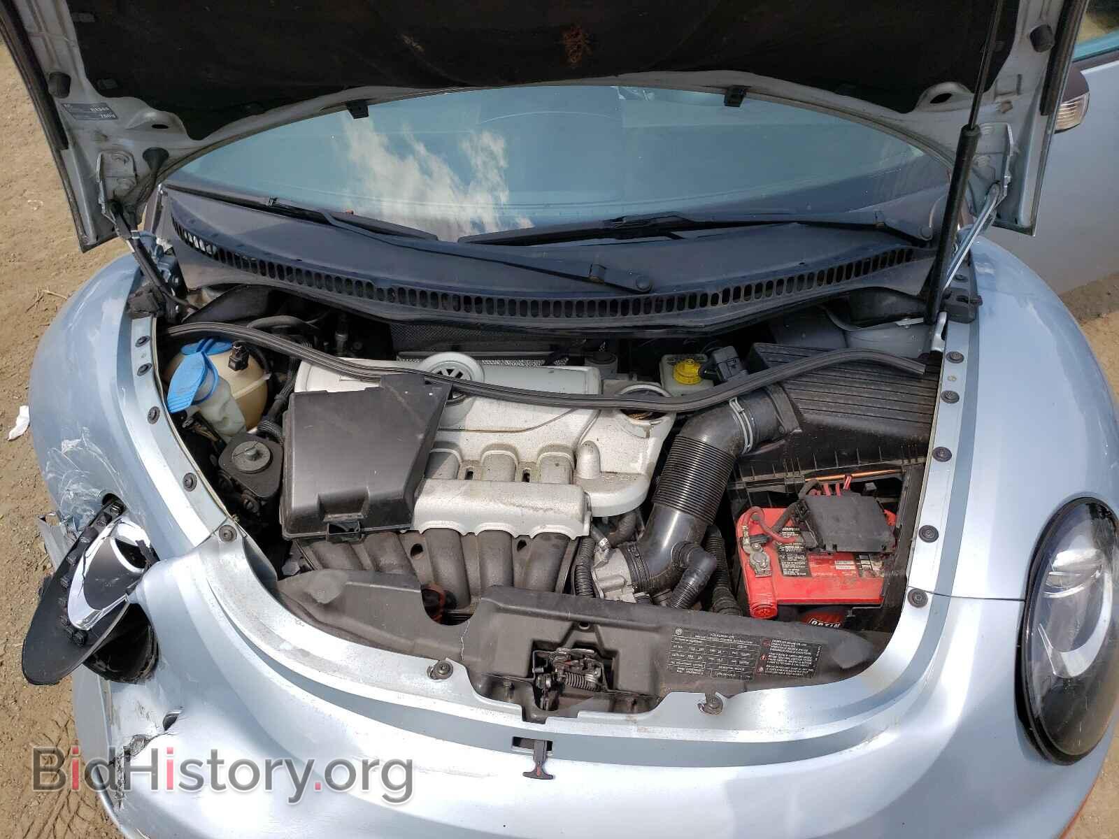 2010 VOLKSWAGEN BEETLE - VIN: 3VWPG3AG4AM010923 - Фото 7