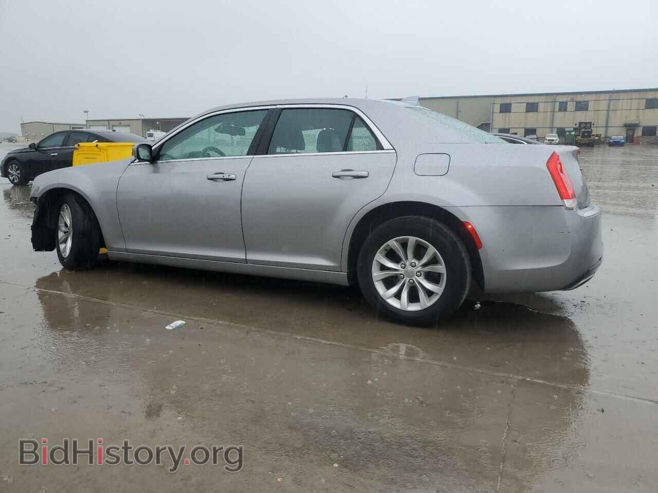 2015 CHRYSLER 300 - VIN: 2C3CCAAG8FH801869 - Фото 2