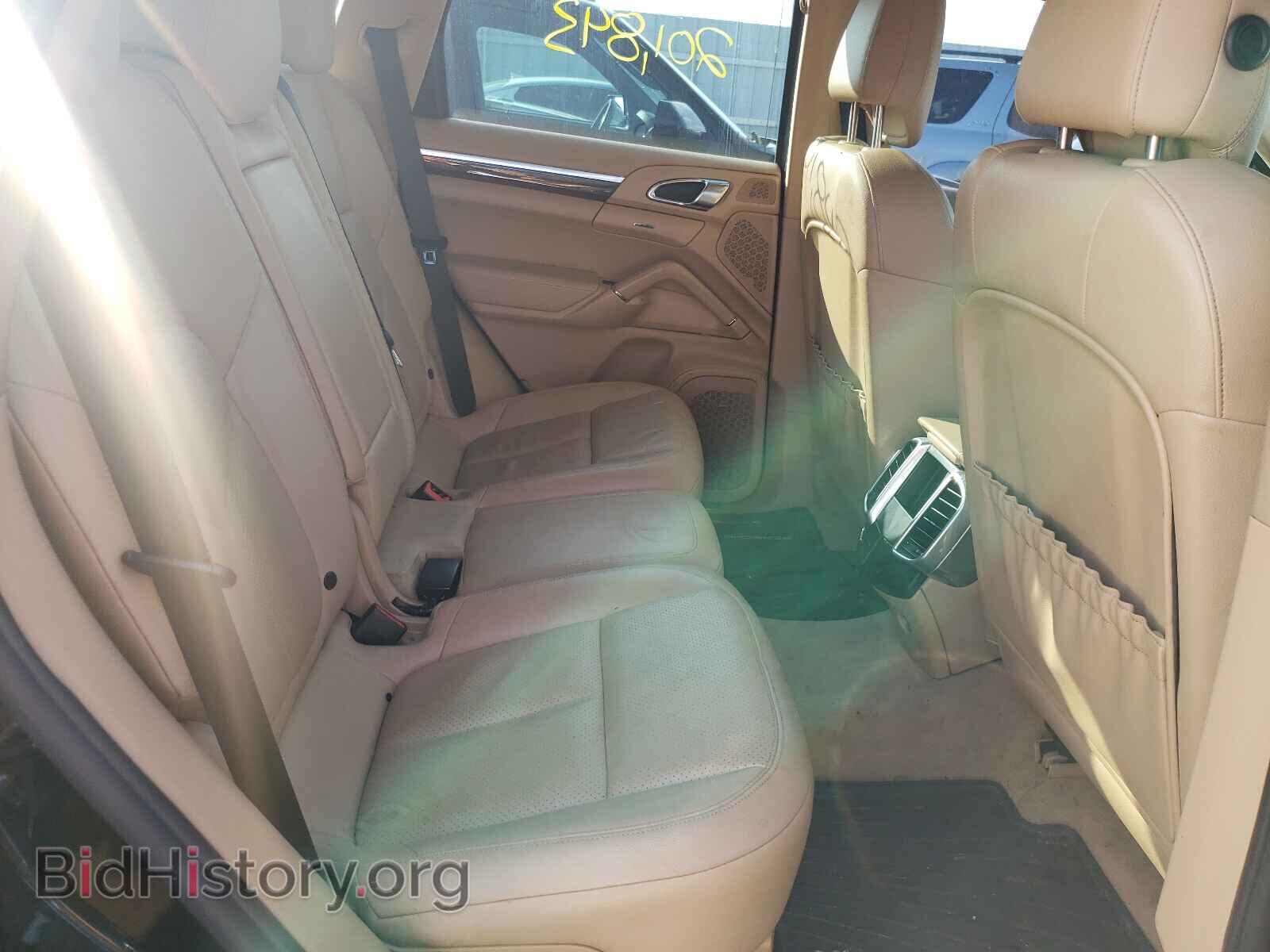 2011 PORSCHE CAYENNE - VIN: WP1AB2A25BLA45784 - Фото 6