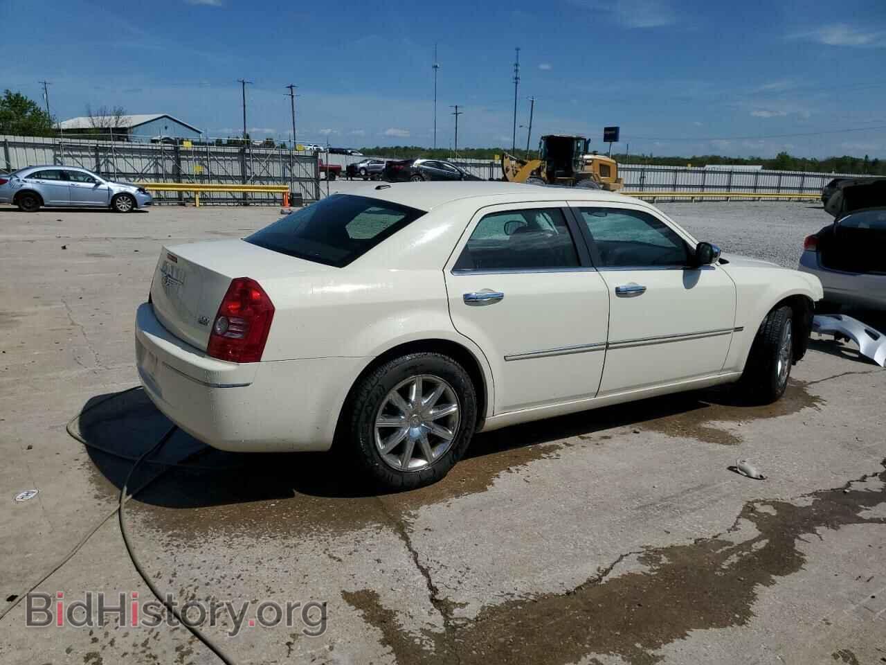 2010 CHRYSLER 300 - VIN: 2C3CA5CV1AH122009 - Фото 3