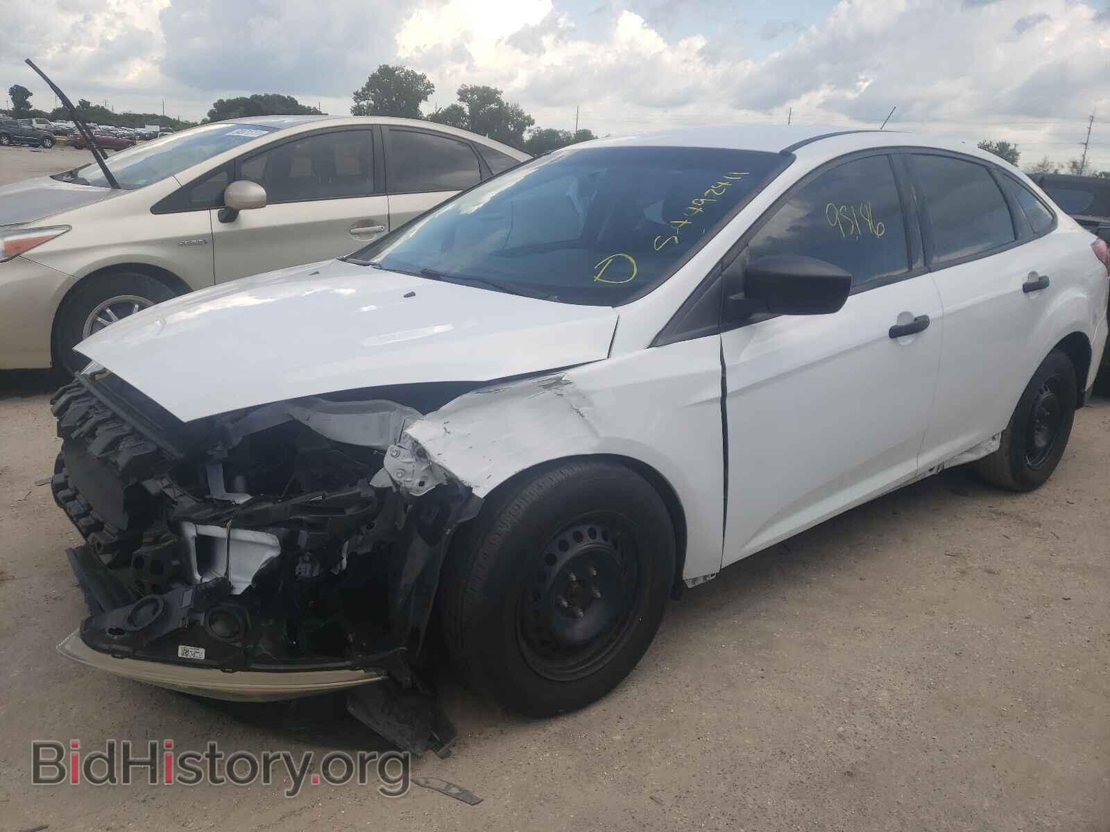 2017 FORD FOCUS - VIN: 1FADP3E23HL247358 - Photo 2