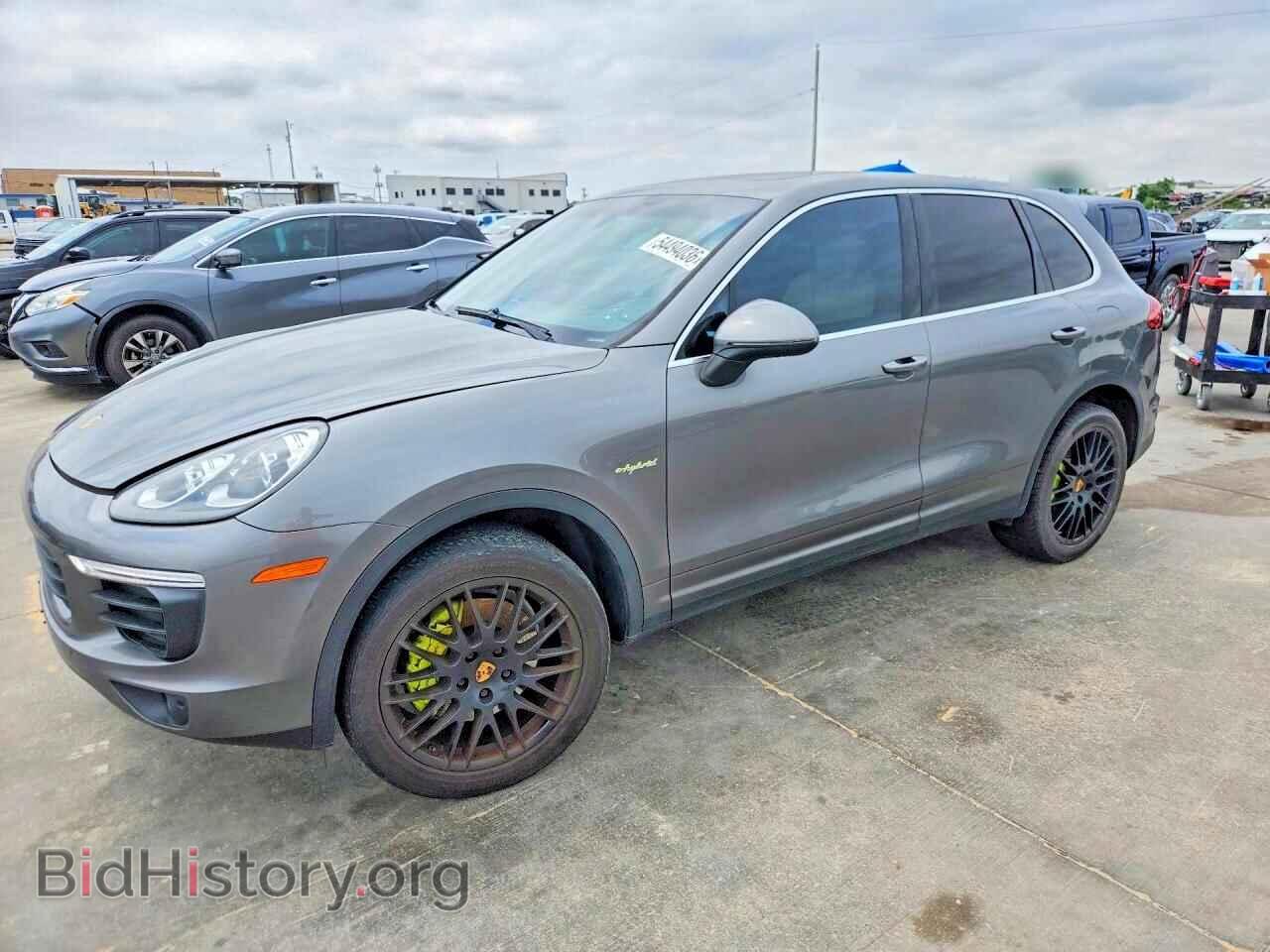 Photo WP1AE2A2XFLA53845 - PORSCHE CAYENNE 2015