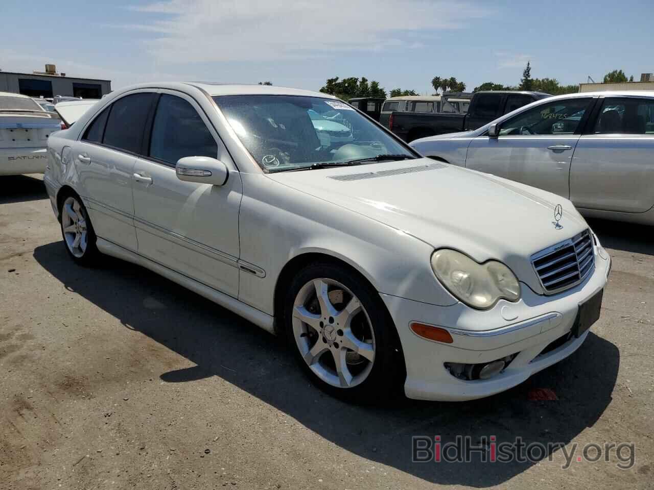 Photo WDBRF52H57F924994 - MERCEDES-BENZ C-CLASS 2007