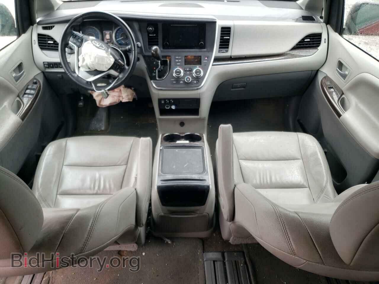 2017 TOYOTA All Models - VIN: 5TDYZ3DC1HS811121 - Фото 8