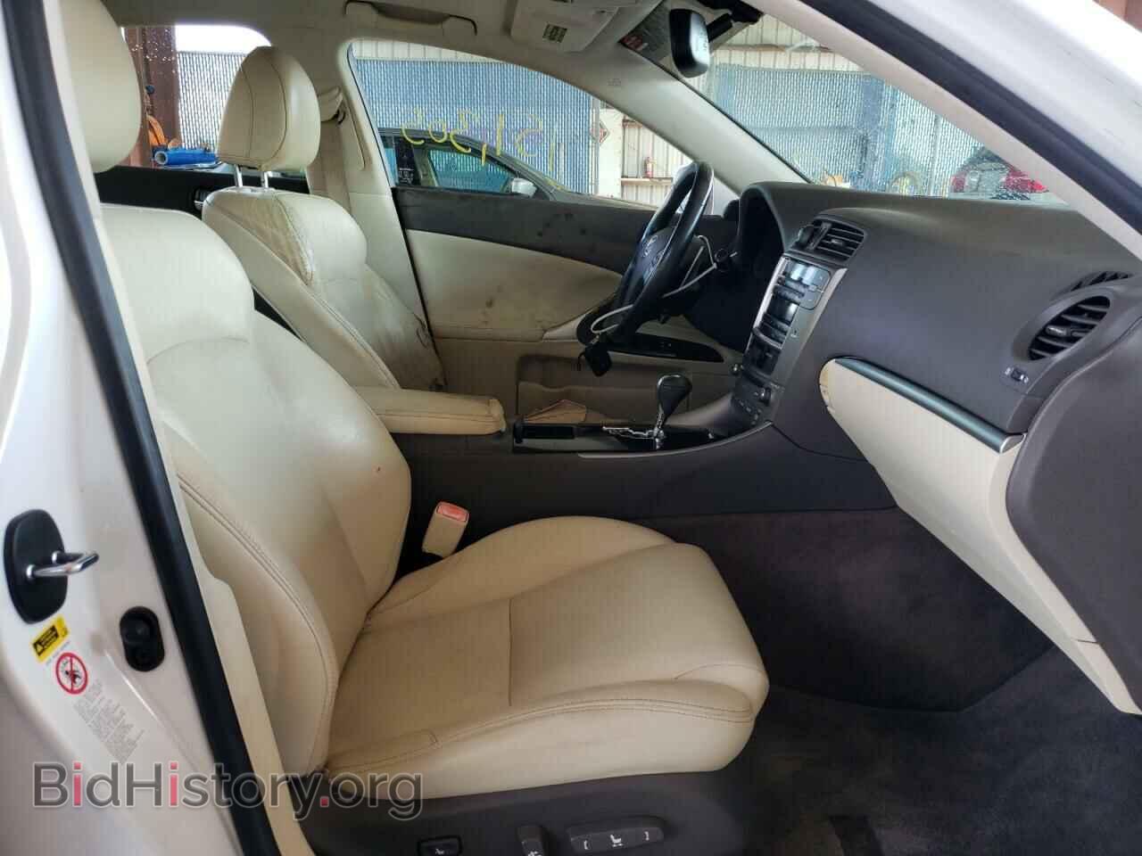 2011 LEXUS IS - VIN: JTHBF5C27B2100765 - Фото 5