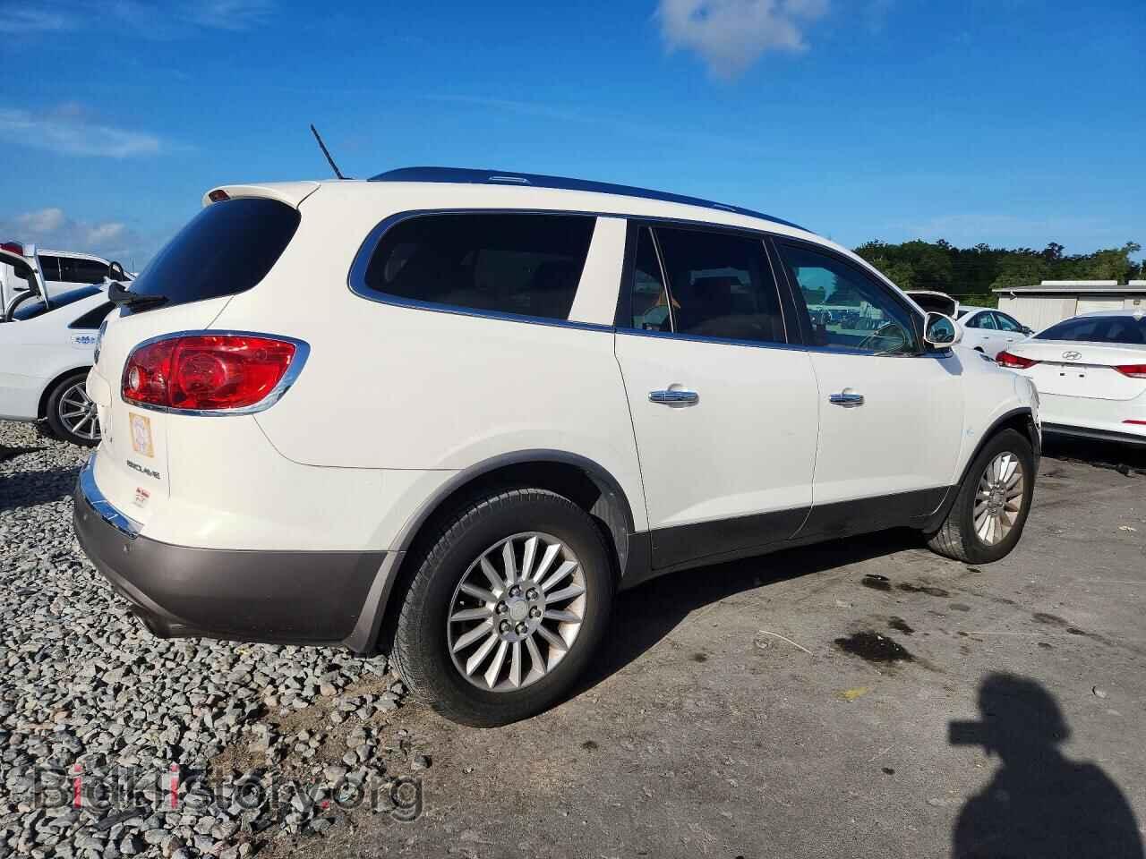 2011 BUICK ENCLAVE - VIN: 5GAKRAED1BJ193824 - Photo 3