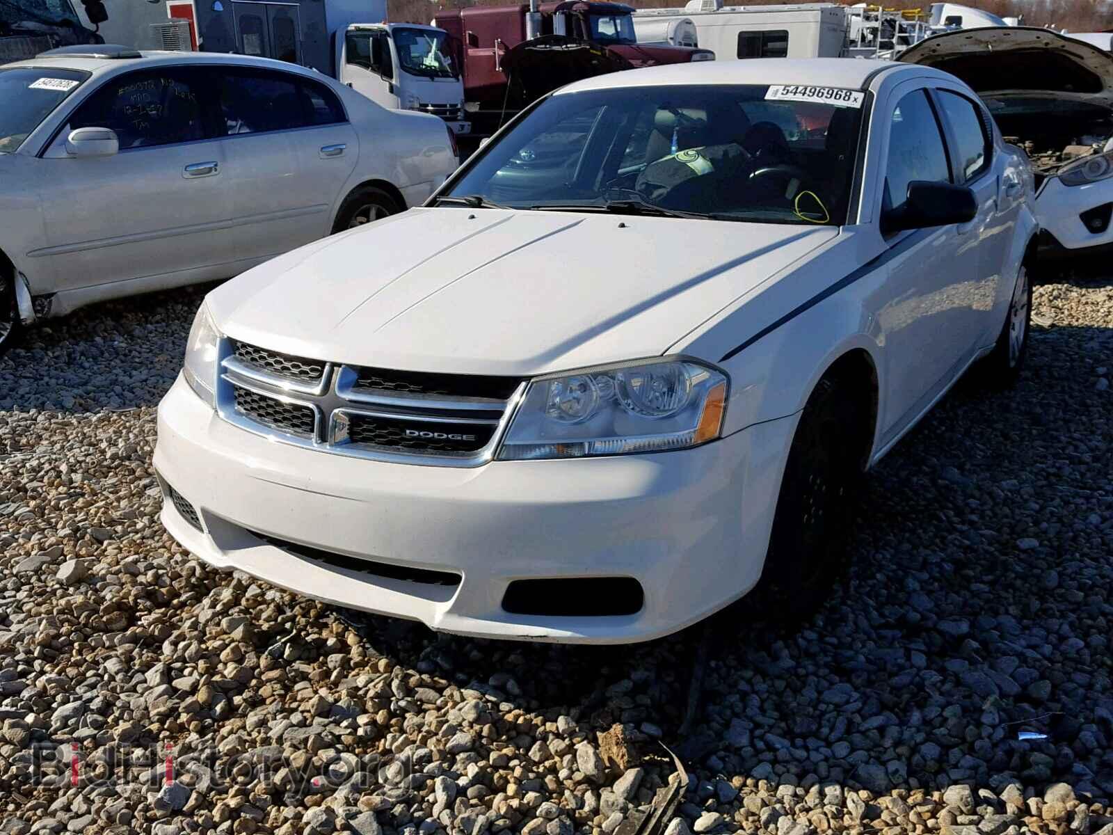2011 DODGE AVENGER - VIN: 1B3BD4FB0BN517304 - Фото 2
