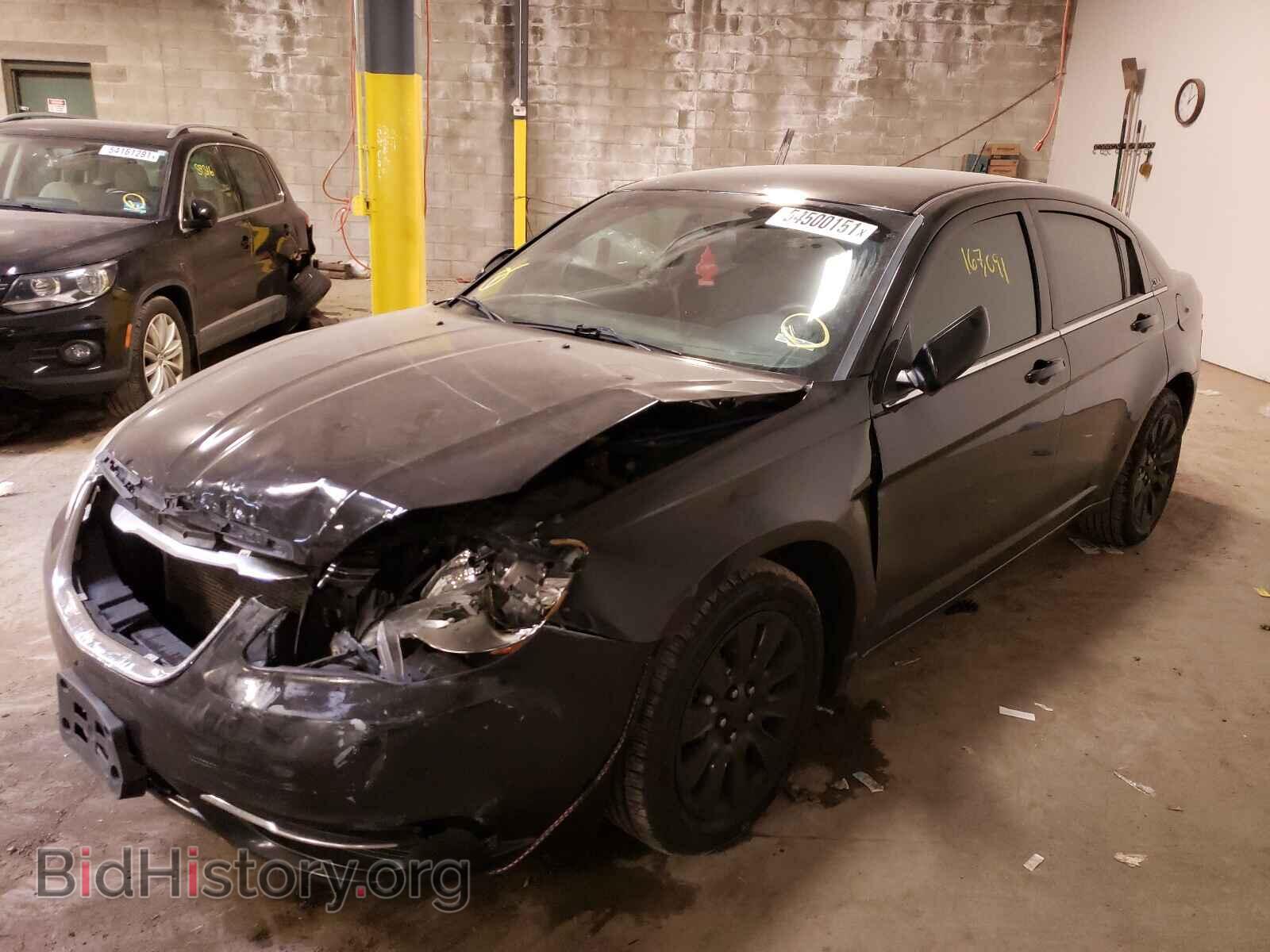 2012 CHRYSLER 200 - VIN: 1C3CCBAB1CN282581 - Фото 2