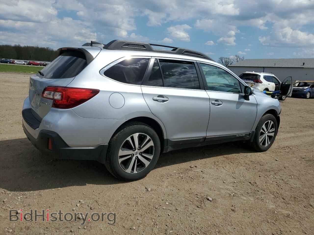 2018 SUBARU OUTBACK - VIN: 4S4BSANC3J3296428 - Фото 3