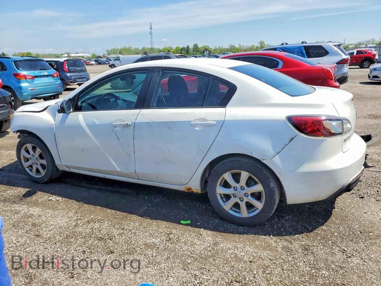 2011 MAZDA 3 - VIN: JM1BL1UF4B1434066 - Photo 2