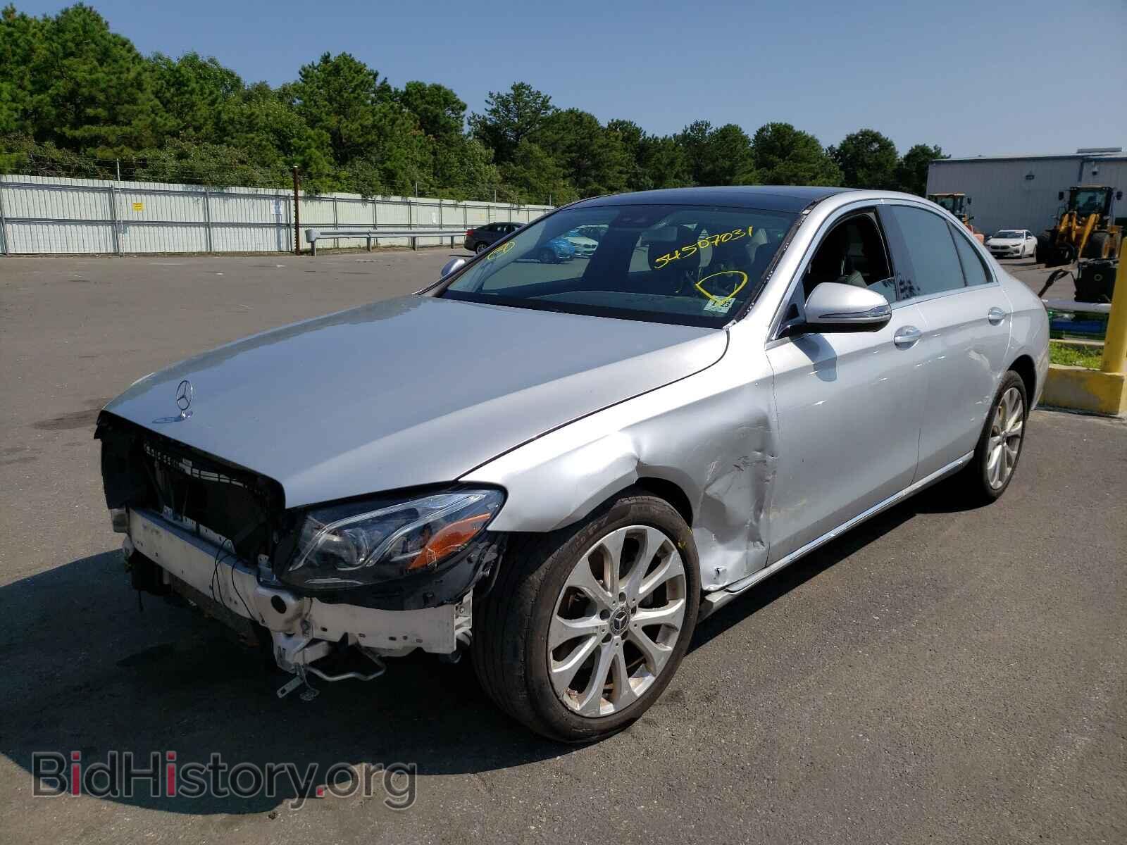2018 MERCEDES-BENZ E-CLASS - VIN: WDDZF4KB9JA359182 - Фото 2