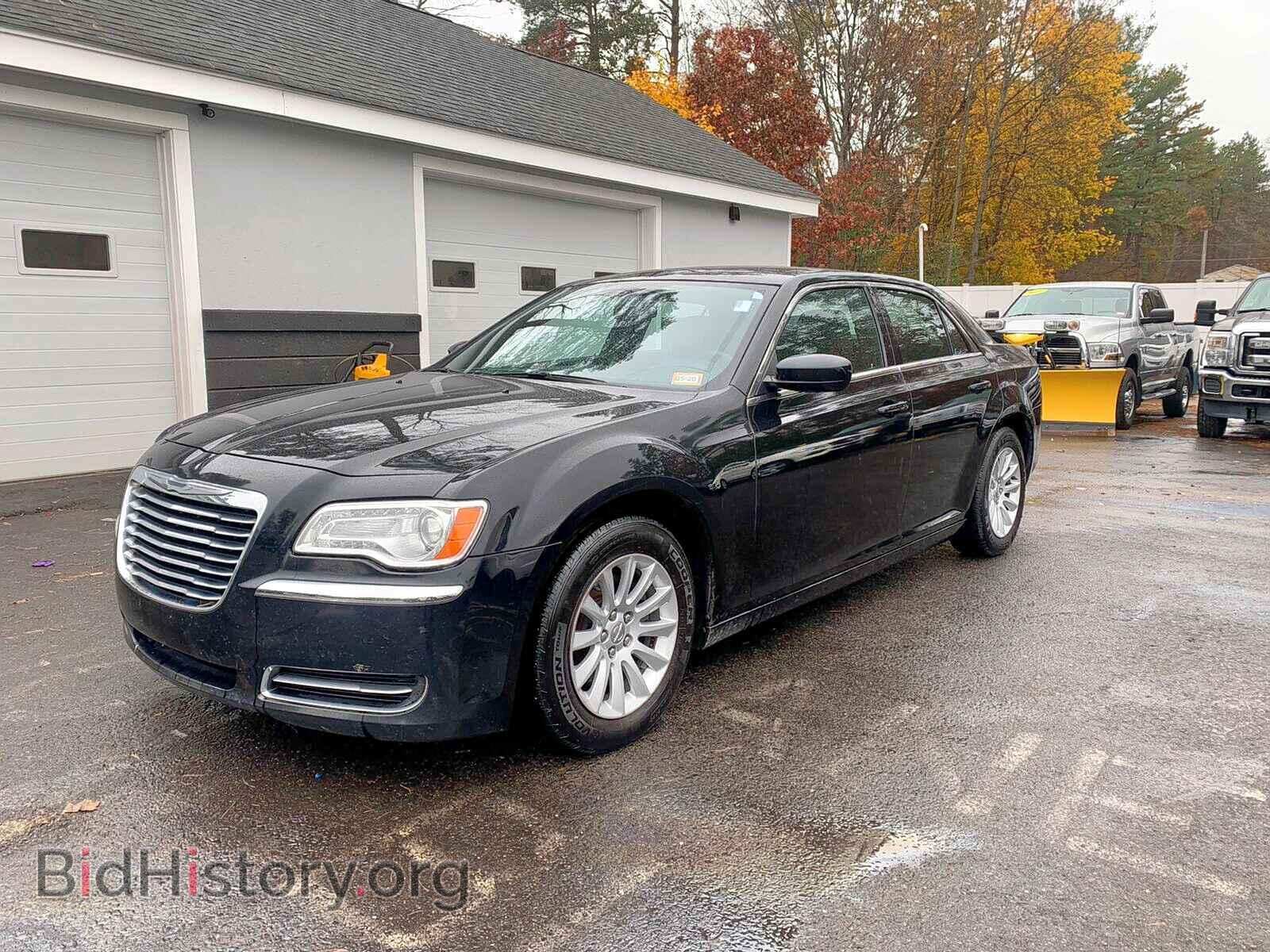 2012 CHRYSLER 300 - VIN: 2C3CCAAG4CH290561 - Фото 2