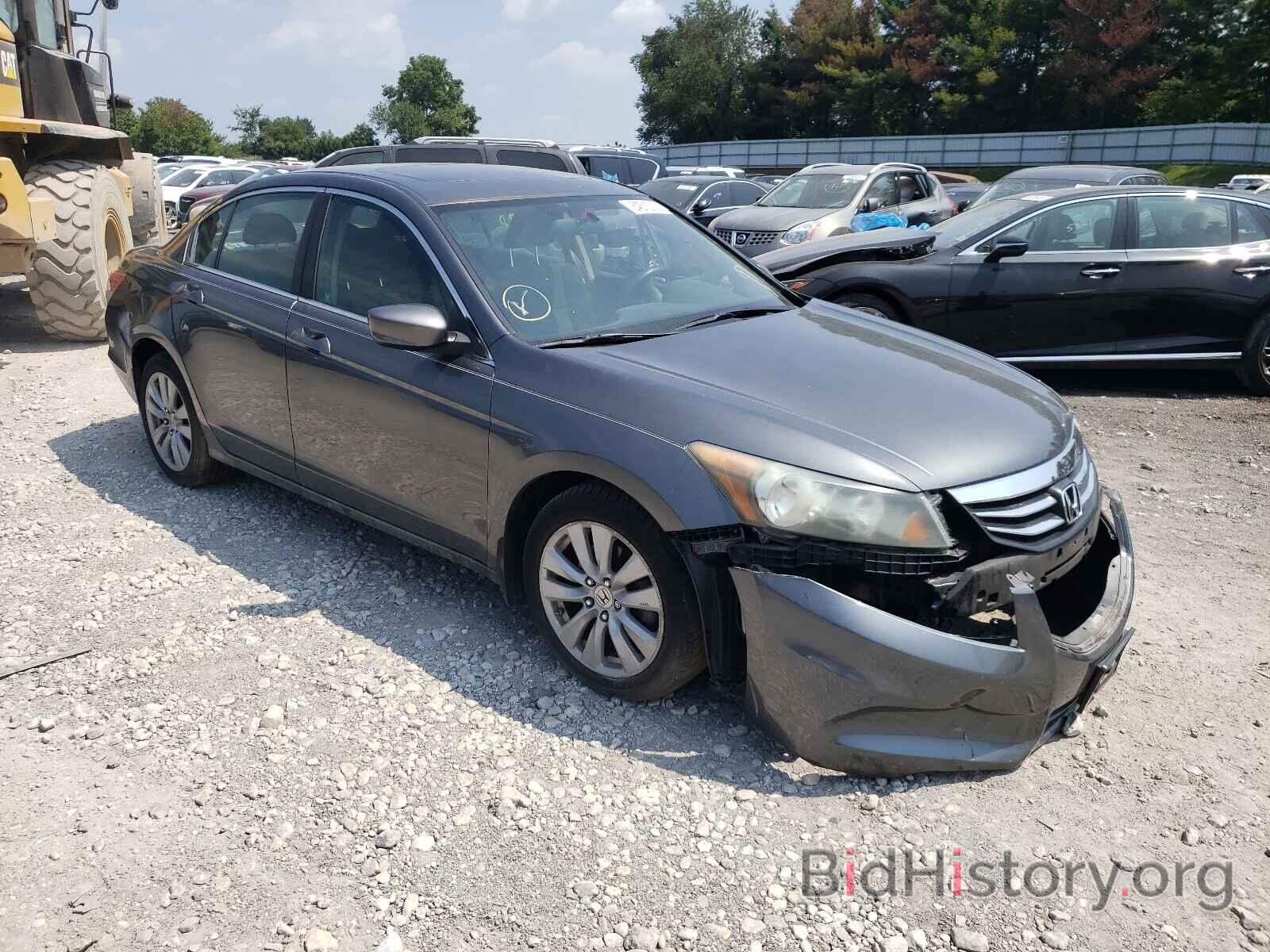 Photo 1HGCP2F71BA002377 - HONDA ACCORD 2011