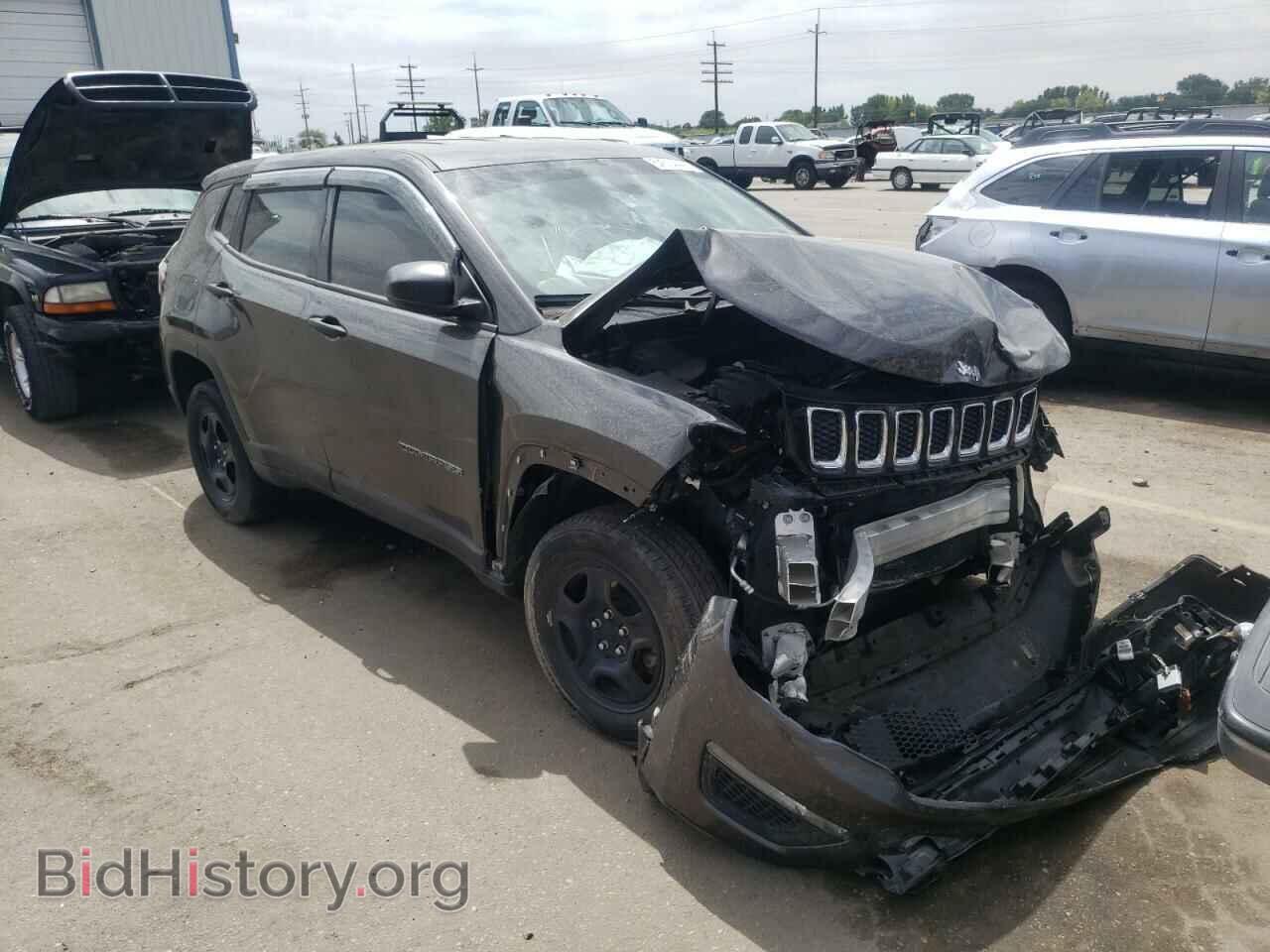 Фотография 3C4NJDAB7JT455197 - JEEP COMPASS 2018