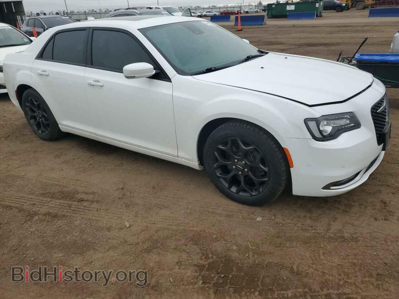 2019 CHRYSLER 300 - VIN: 2C3CCAGG7KH701361 - Photo 4