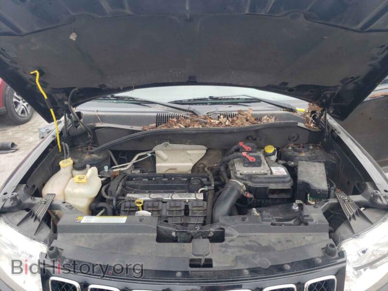 2012 Jeep COMPASS (VIN 1C4NJCBA7CD504083) — photo 7 of 10