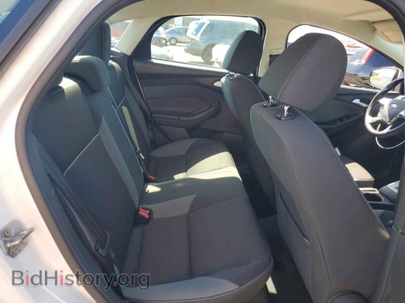 2014 Ford FOCUS (VIN 1FADP3F28EL234633) — photo 10 of 14