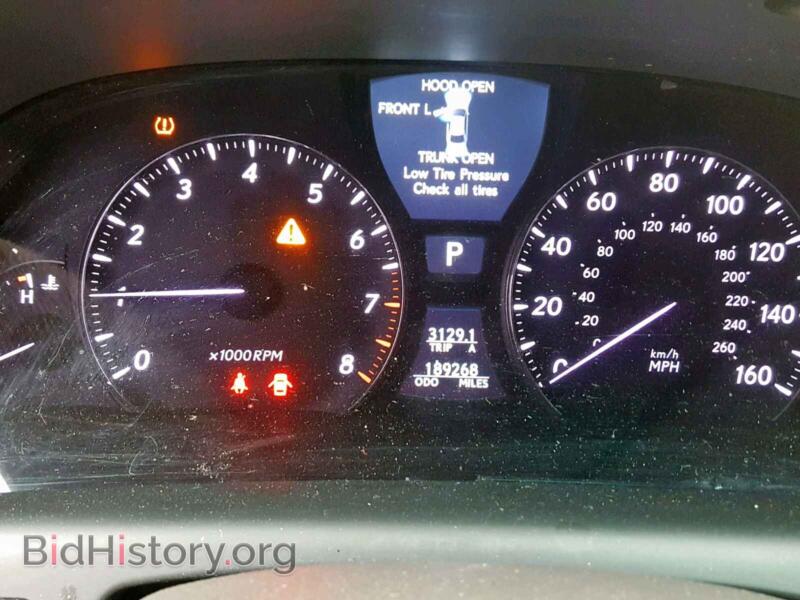 2007 Lexus LS460 (VIN JTHGL46F775013901) — photo 8 of 10