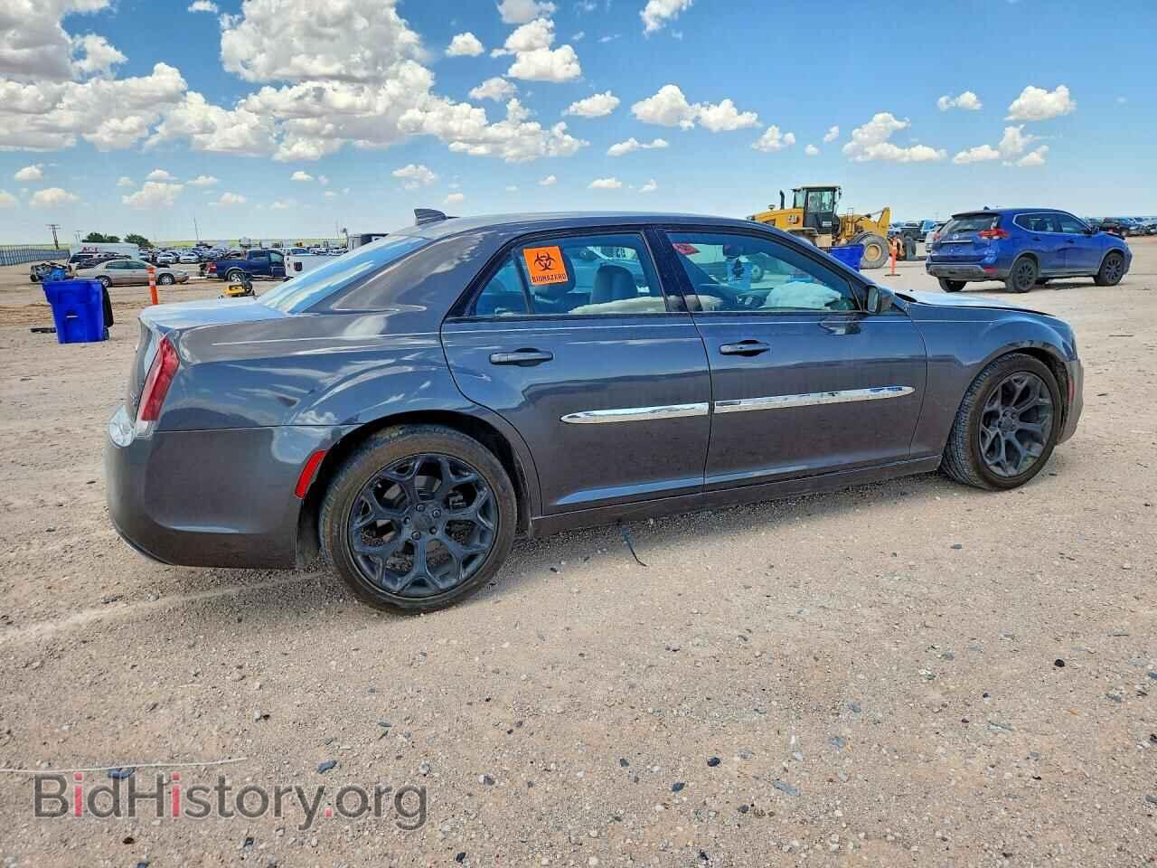 2016 CHRYSLER 300 - VIN: 2C3CCABG3GH243588 - Photo 3