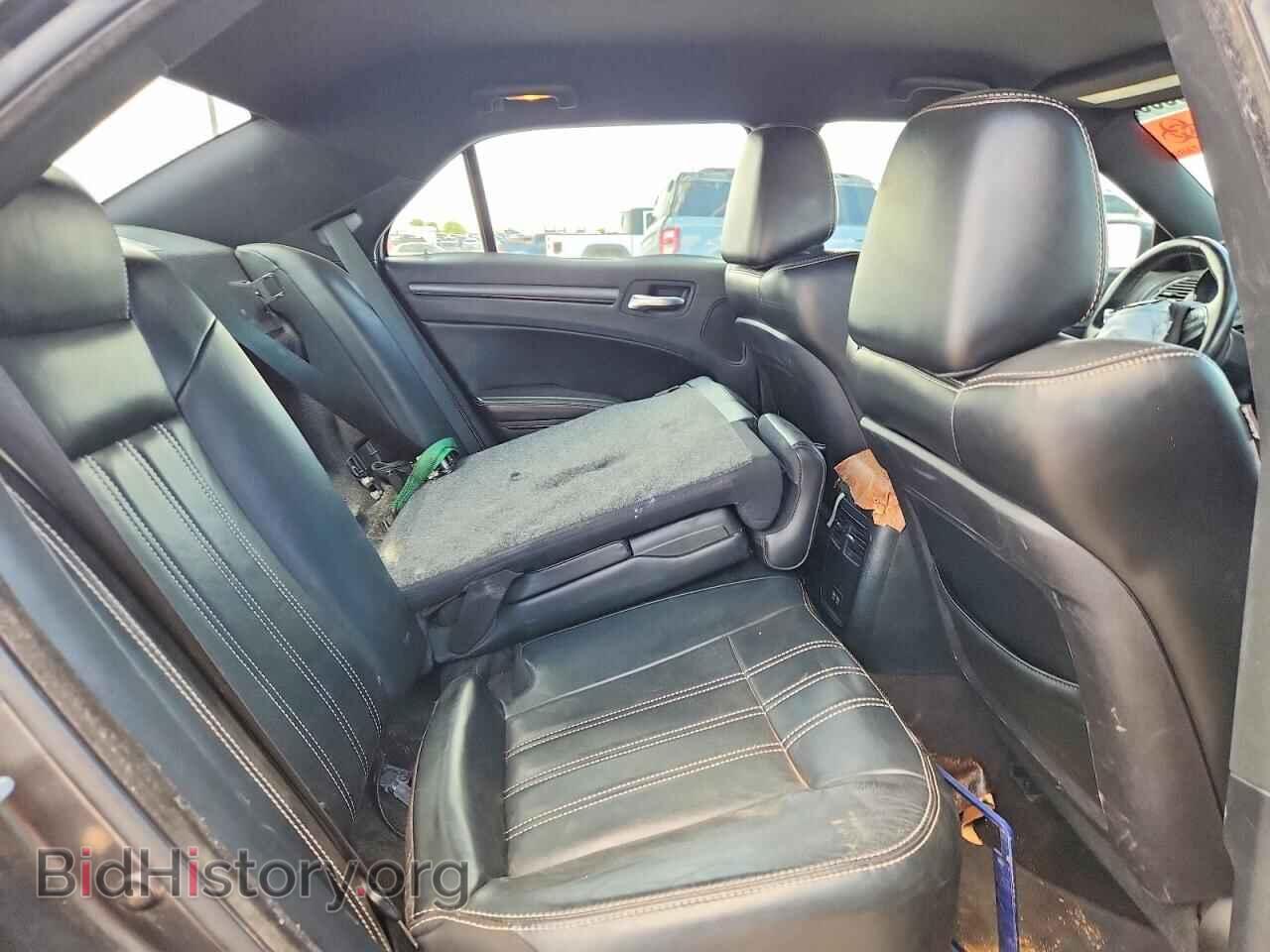 2016 CHRYSLER 300 - VIN: 2C3CCABG3GH243588 - Photo 10