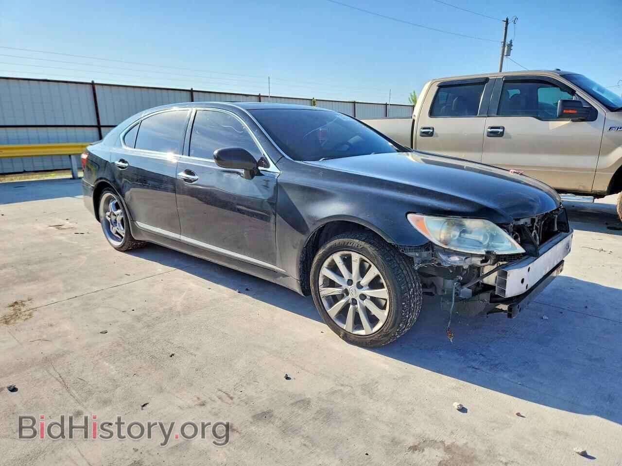 2007 LEXUS LS460 - VIN: JTHGL46F675002887 - Photo 4