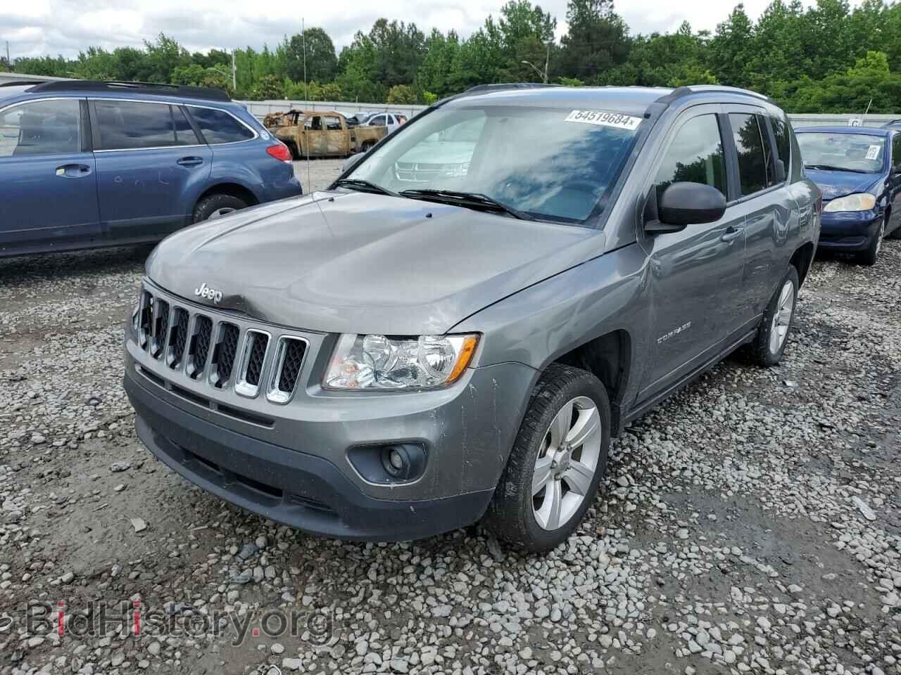 Photo 1J4NT1FA2BD286619 - JEEP COMPASS 2011