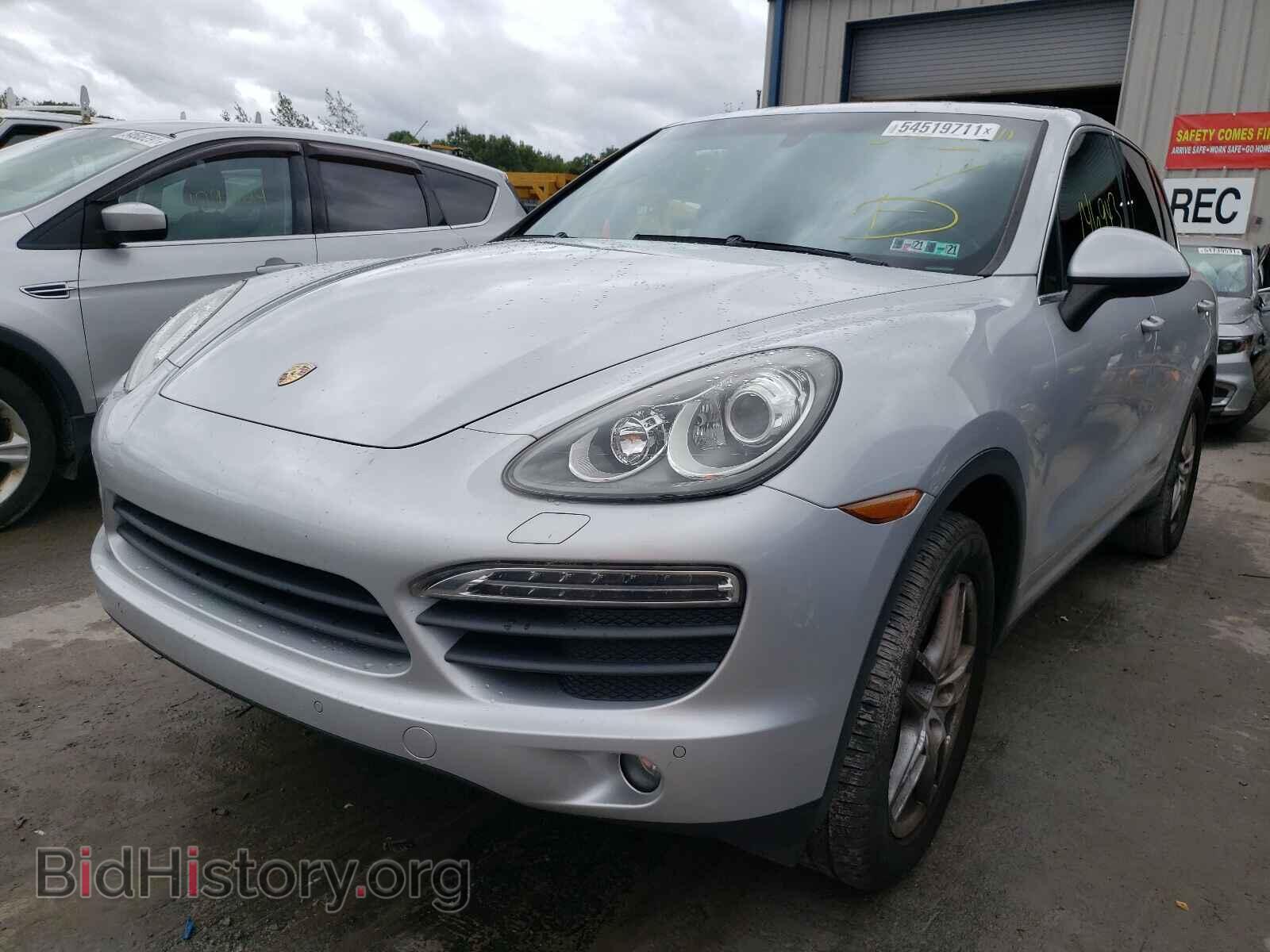 2011 PORSCHE CAYENNE - VIN: WP1AB2A28BLA54804 - Photo 2