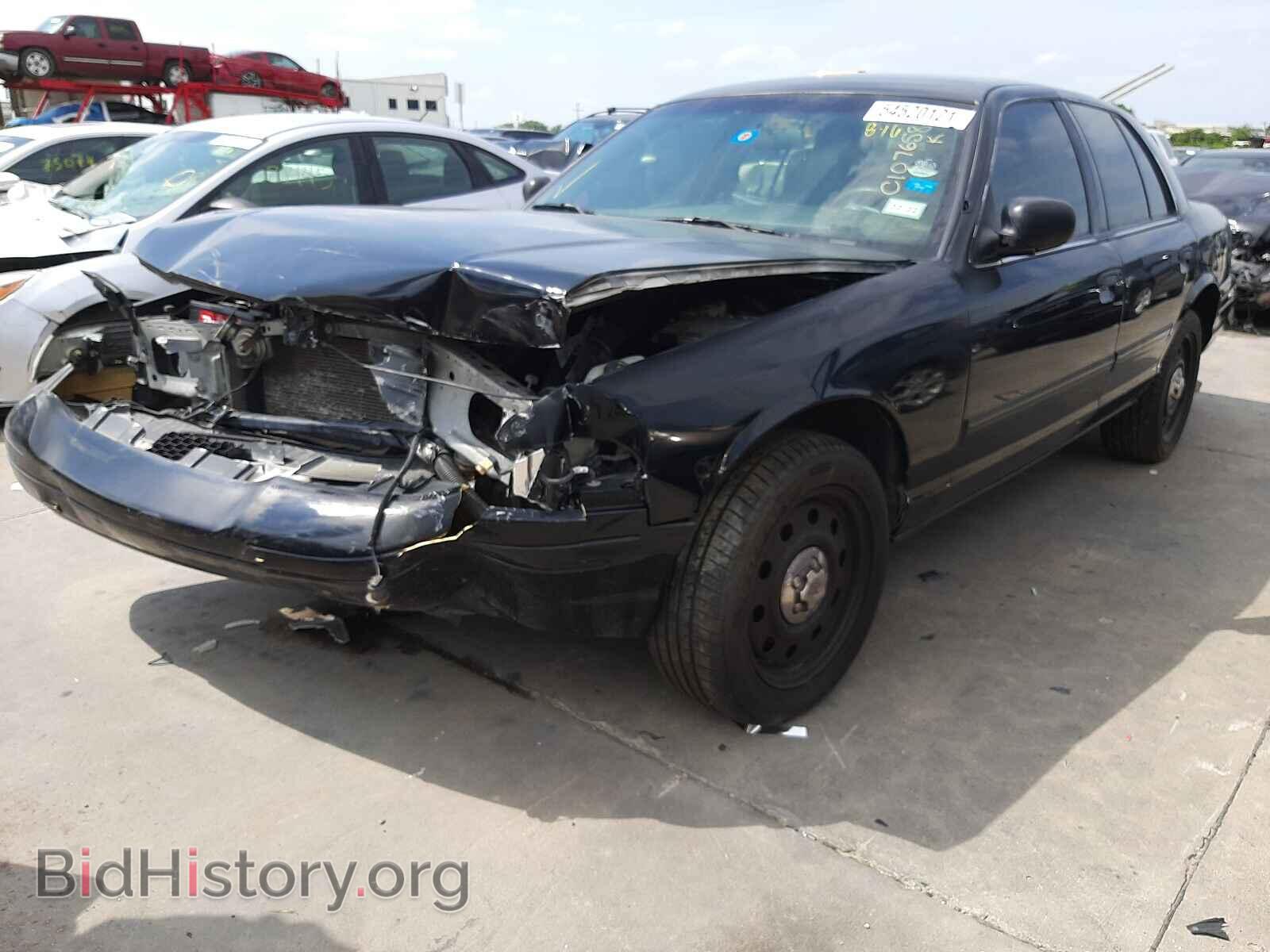 2011 FORD CROWN VIC - VIN: 2FABP7BV3BX119063 - Фото 2
