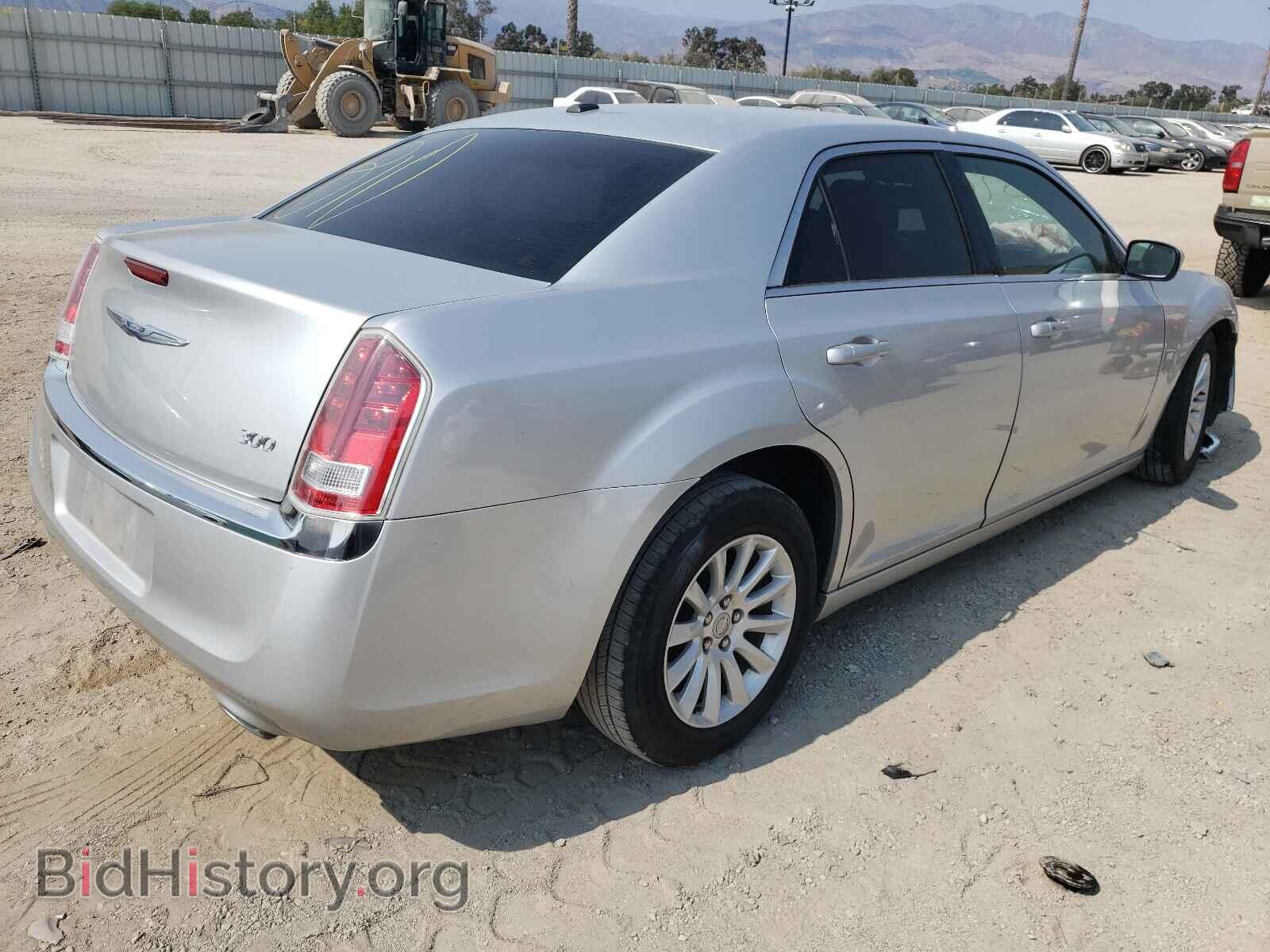 2012 CHRYSLER 300 - VIN: 2C3CCAAGXCH238223 - Фото 4