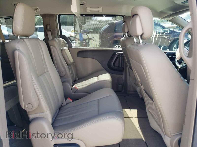 2015 Chrysler MINIVAN (VIN 2C4RC1BG0FR629223) — photo 6 of 10