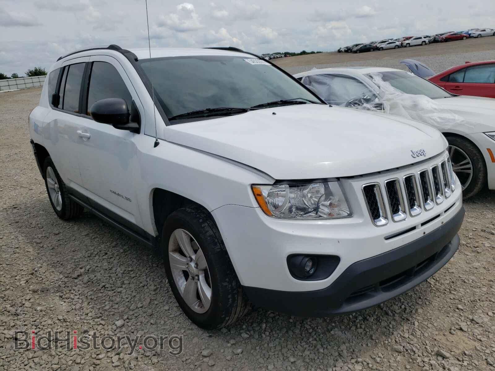 Photo 1J4NT1FA6BD204858 - JEEP COMPASS 2011