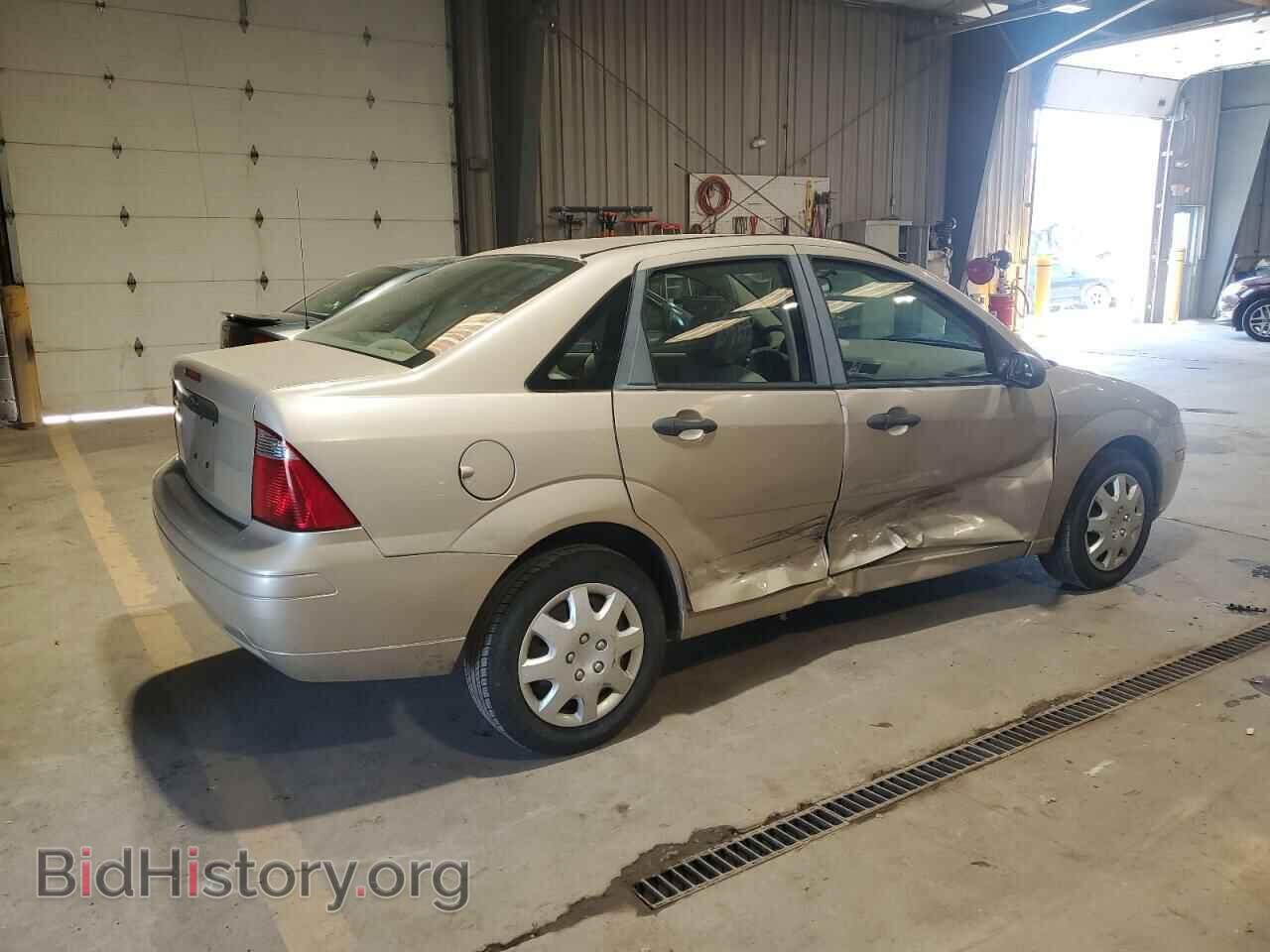 2007 FORD FOCUS - VIN: 1FAFP34N27W215504 - Фото 3
