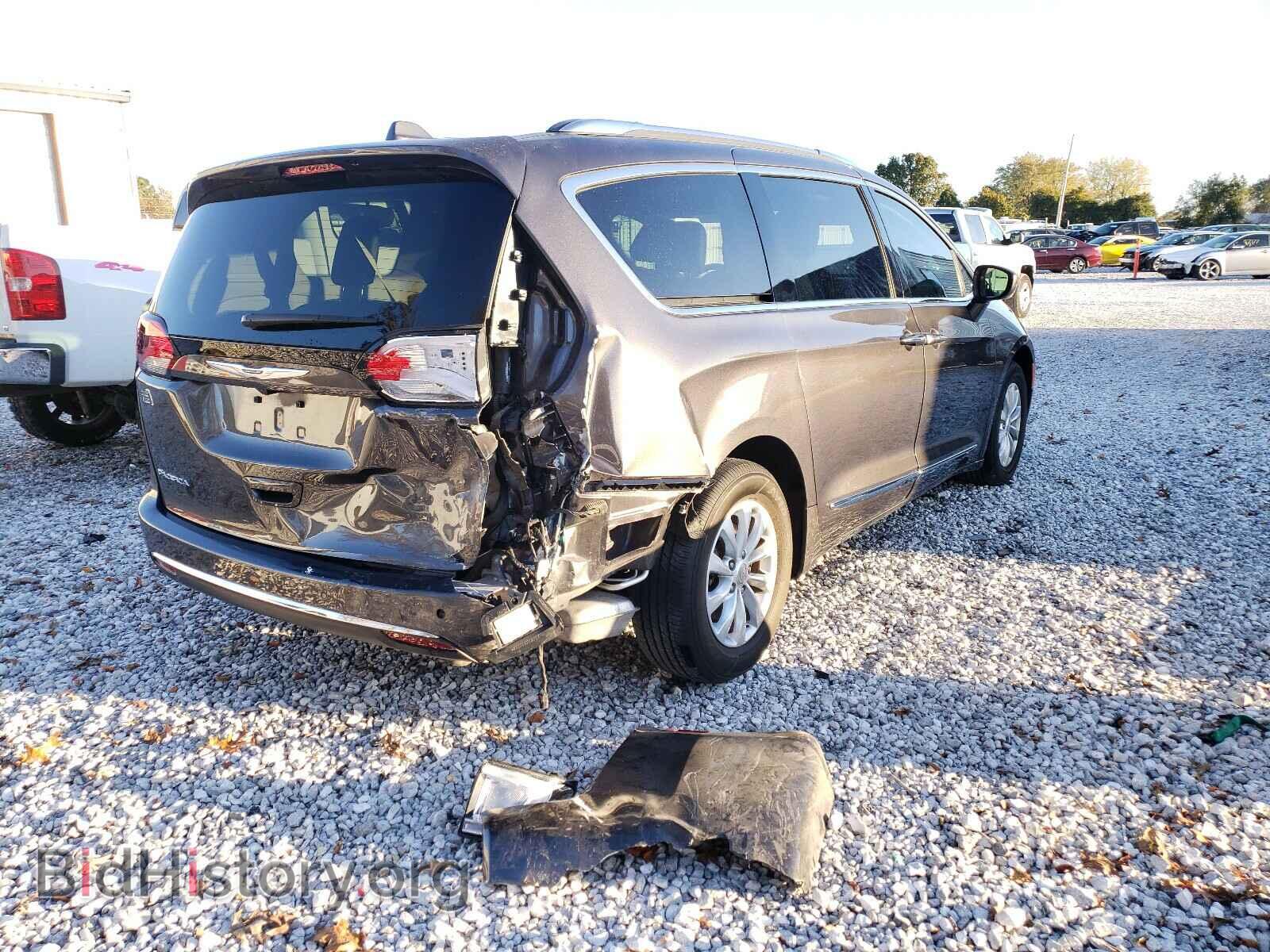 2019 CHRYSLER PACIFICA - VIN: 2C4RC1BG9KR650288 - Фото 4