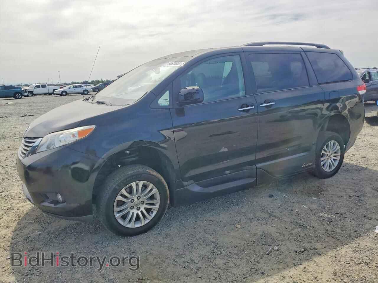 Фотография 5TDYK3DC8DS389511 - TOYOTA SIENNA 2013