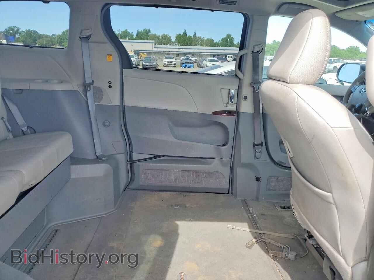2013 TOYOTA SIENNA - VIN: 5TDYK3DC8DS389511 - Фото 11