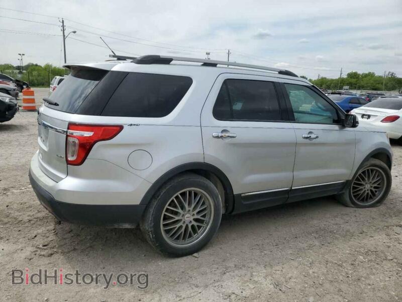2011 Ford EXPLORER (VIN 1FMHK8F82BGA61719) — фото 3 из 12