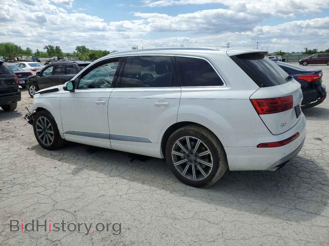 2017 AUDI Q7 - VIN: WA1VAAF76HD016652 - Фото 2