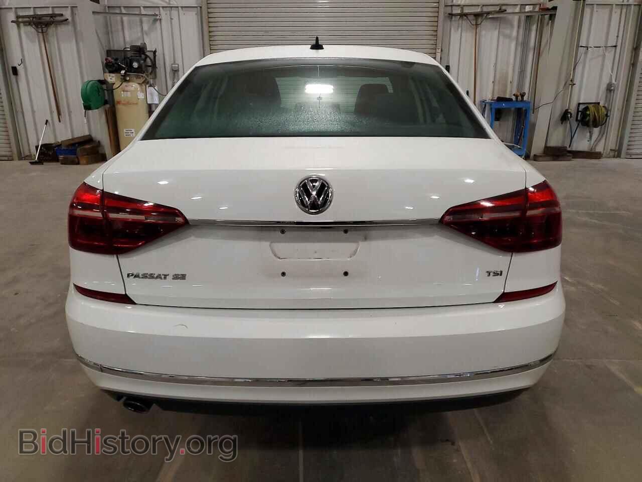 2017 VOLKSWAGEN PASSAT - VIN: 1VWBT7A30HC011573 - Фото 6