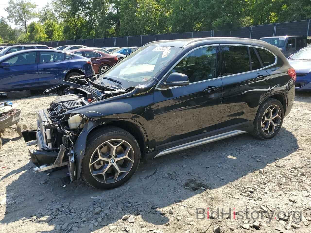 Фотография WBXHT3C5XK5L89757 - BMW X1 2019