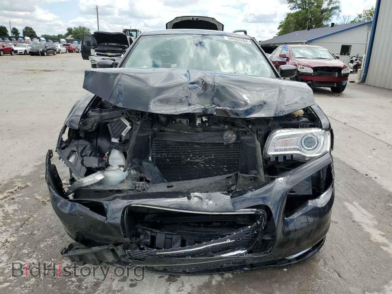 2019 CHRYSLER 300 - VIN: 2C3CCAAG5KH517240 - Фото 5
