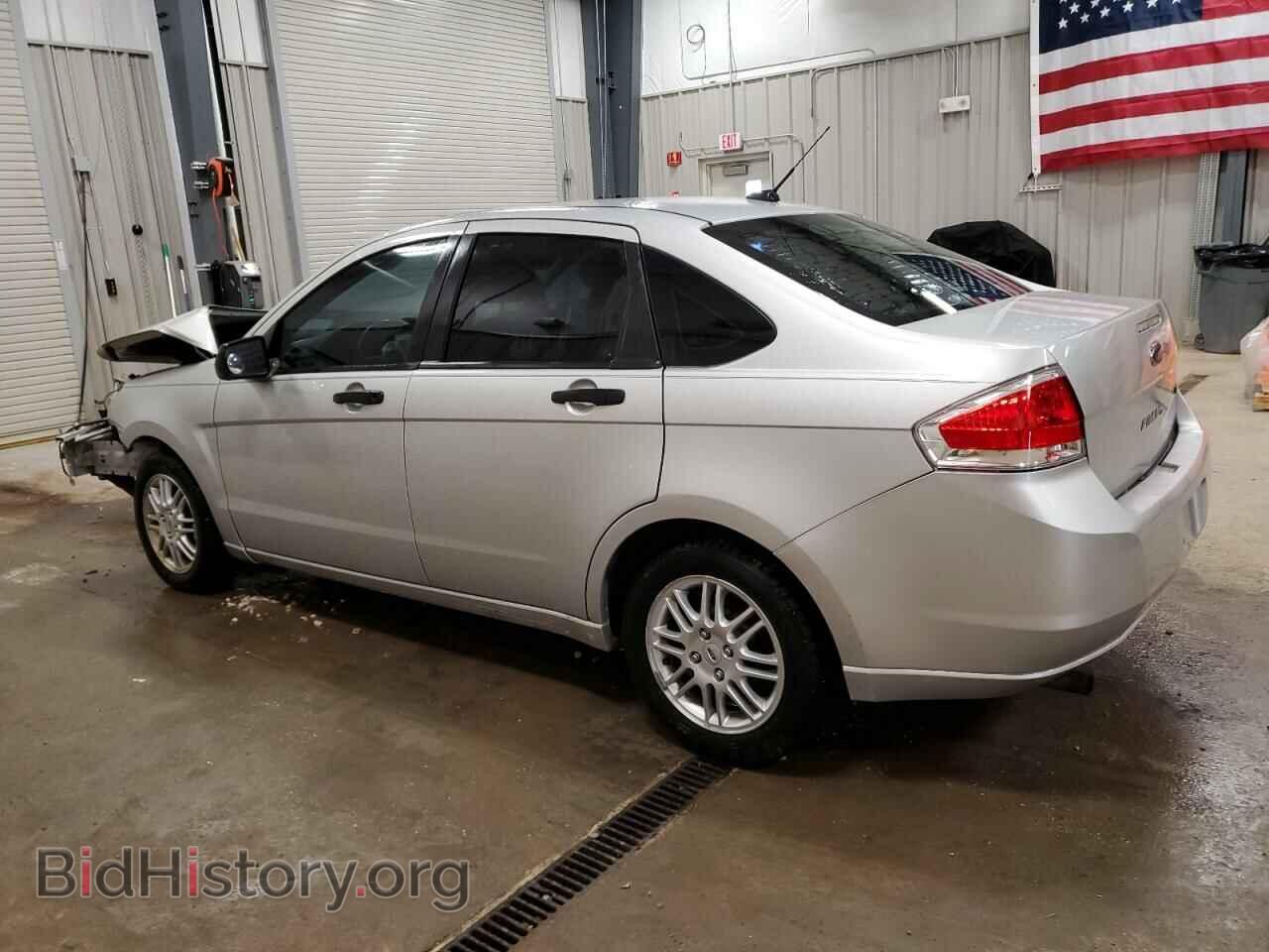 2011 FORD FOCUS - VIN: 1FAHP3FN6BW180898 - Фото 2