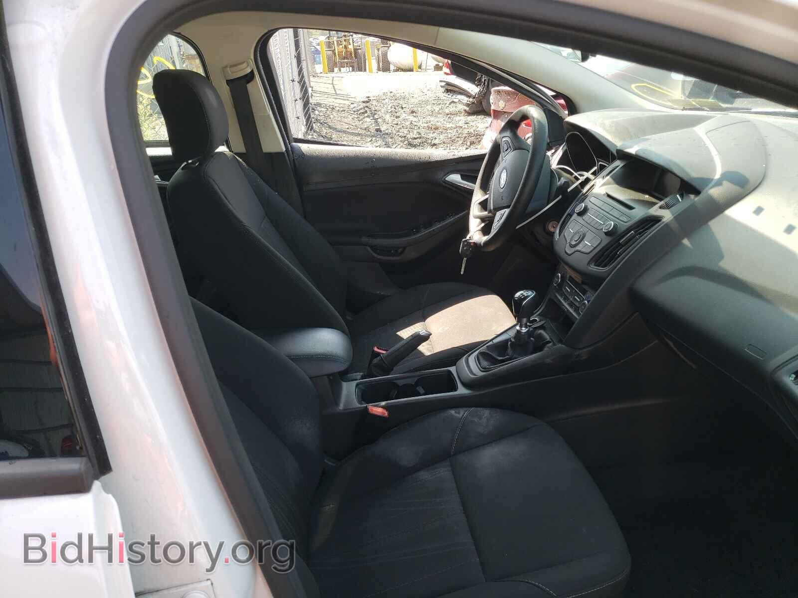 2017 FORD FOCUS - VIN: 1FADP3FE3HL330765 - Photo 5