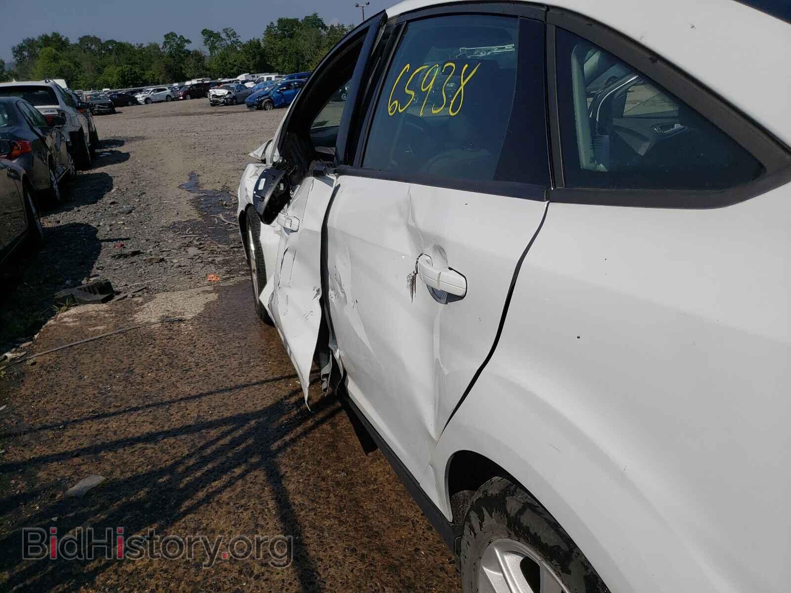 2017 FORD FOCUS - VIN: 1FADP3FE3HL330765 - Photo 9