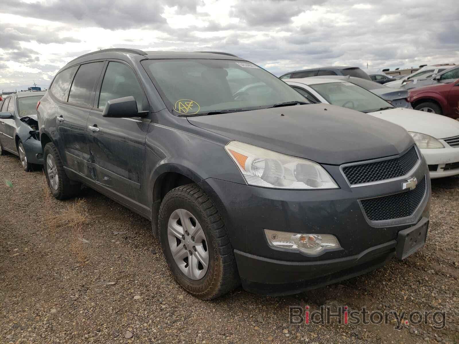 Фотография 1GNKRFED0BJ336295 - CHEVROLET TRAVERSE 2011