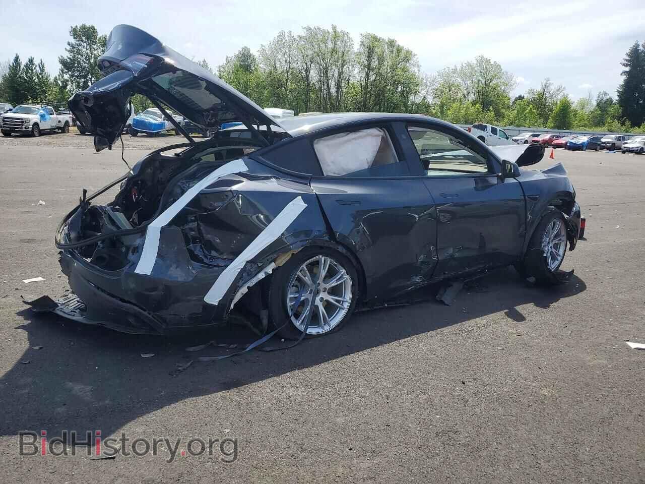 2024 TESLA MODEL Y - VIN: 7SAYGAEE1RF982048 - Photo 3